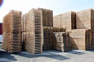 large wood pallets from a pallet supplier